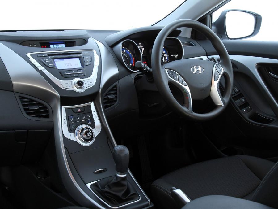  Hyundai Elantra 2011 года  (AU) (фото 7 из 16)